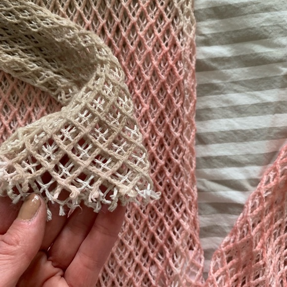 Open YY pink and white gradient mesh shirt - Picture 5 of 7